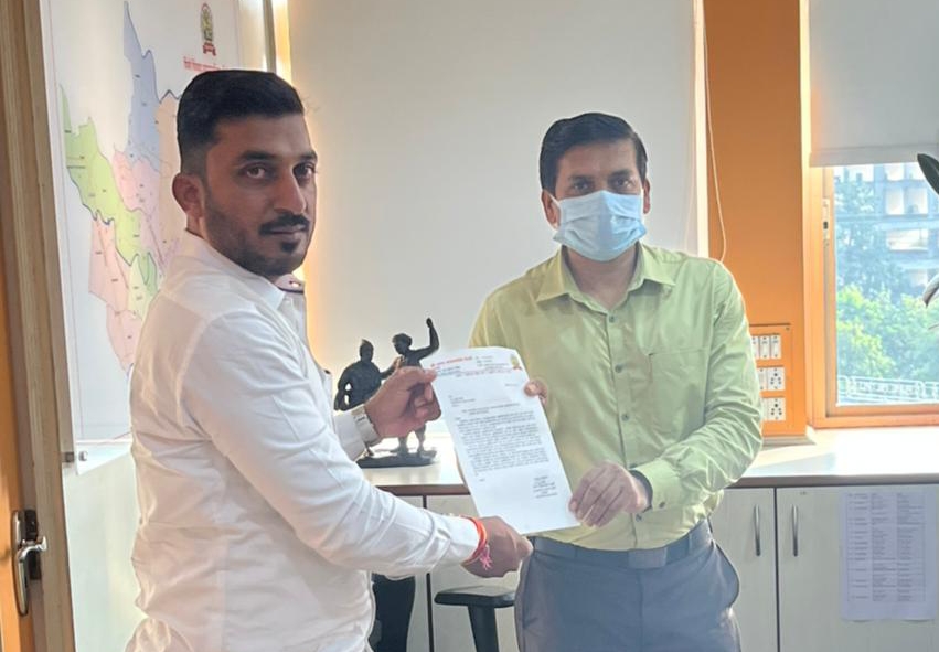 भोसरीतील राजमाता जिजाऊ उड्डाणपुलाखालील सुशोभिकरणाची कामे तातडीने पूर्ण करा; नगरसेवक सागर गवळी यांची आयुक्तांकडे मागणी