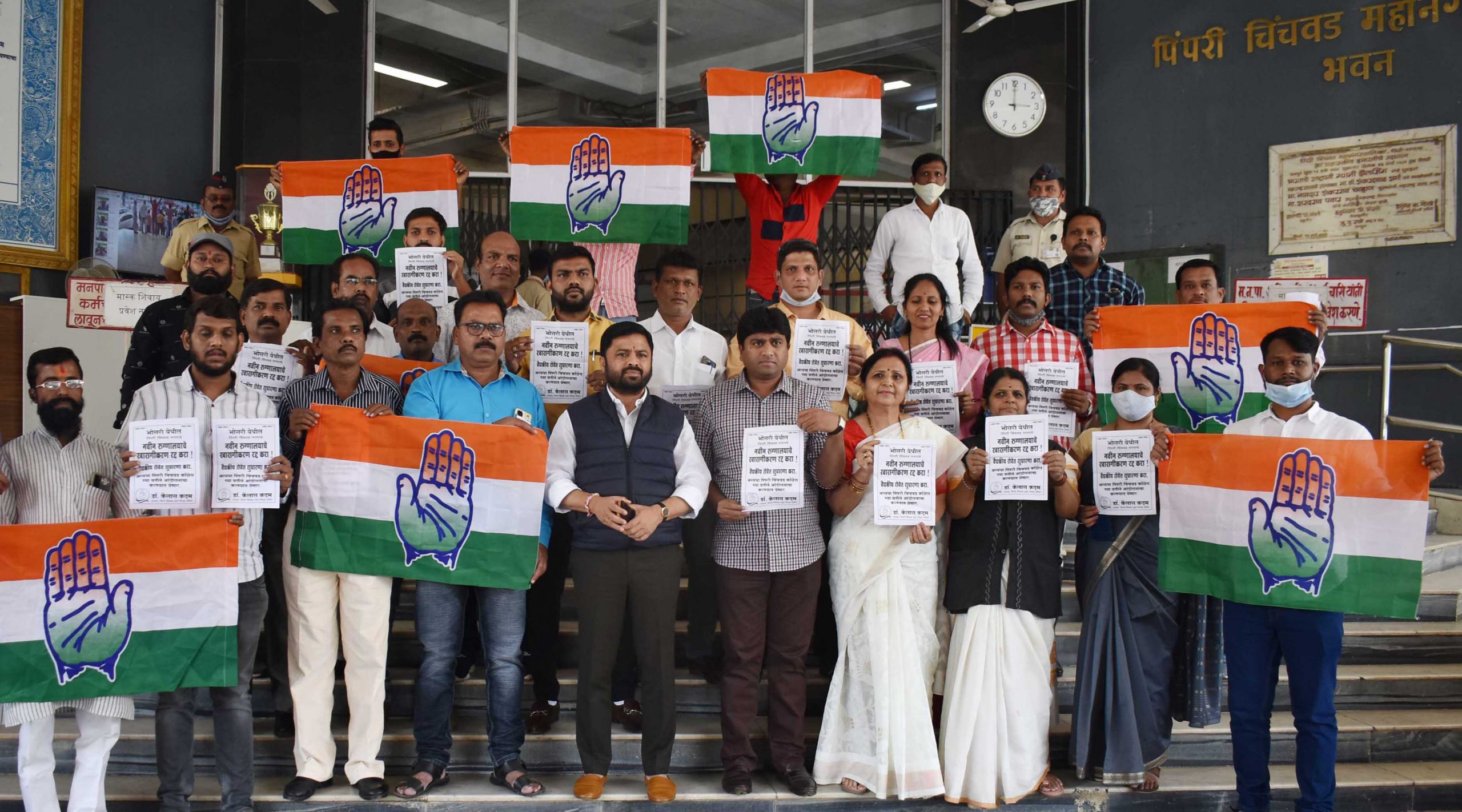 मोदींनी देश विकायला काढला; शहरातील भाजपा वैद्यकीय सेवा विकत आहेत - डॉ. कैलास कदम