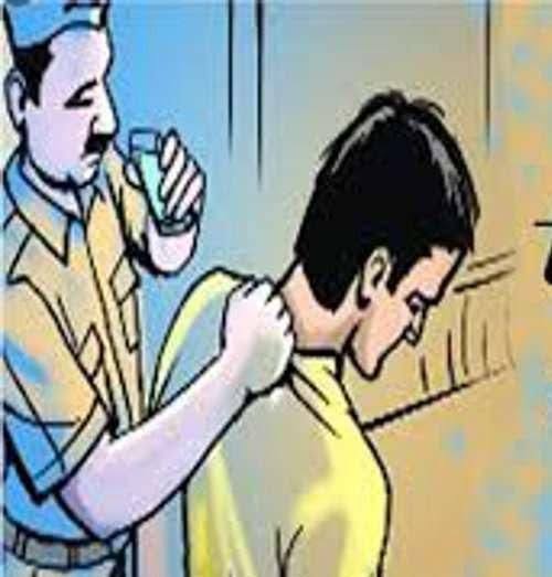 हातात कोयता घेऊन परिसरात दहशत पसरवणारा 'भाई' गजाआड, वाकड पोलिसांची कारवाई