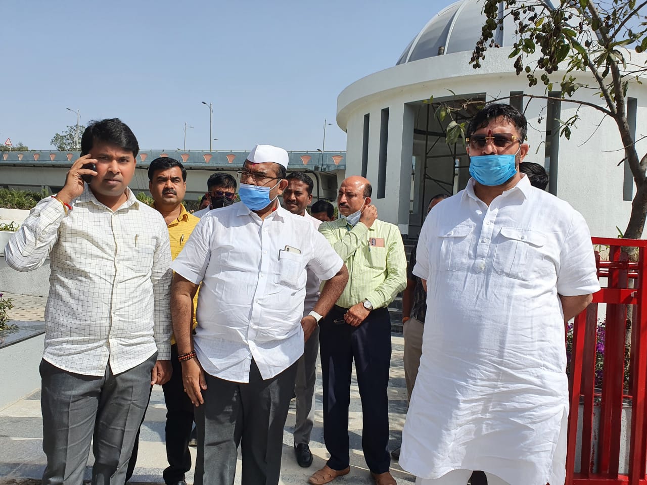 कामगार नेते अण्णासाहेब पाटील स्मारक सुशोभीकरणाची पाहणी; कामगार नेते नरेंद्र पाटील, आमदार महेश लांडगे यांची भेट