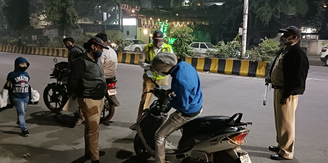 'थर्टी फर्स्ट' नाकाबंदी.. पिंपरी चिंचवडमध्ये ७९१ वाहनचालकांवर कारवाई; ५ लाख ३७ हजार ६०० रुपयांचा दंड वसूल