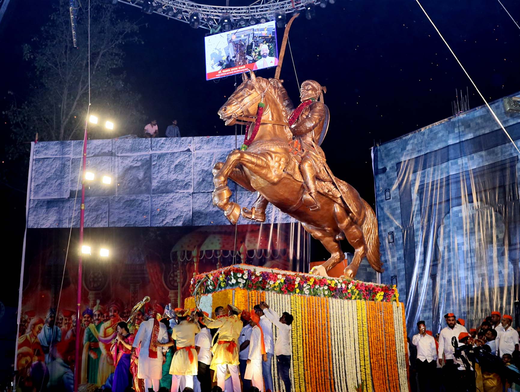 रहाटणीत छत्रपती शिवाजी महाराज यांच्या अश्वारूढ पुतळ्याचे अनावरण