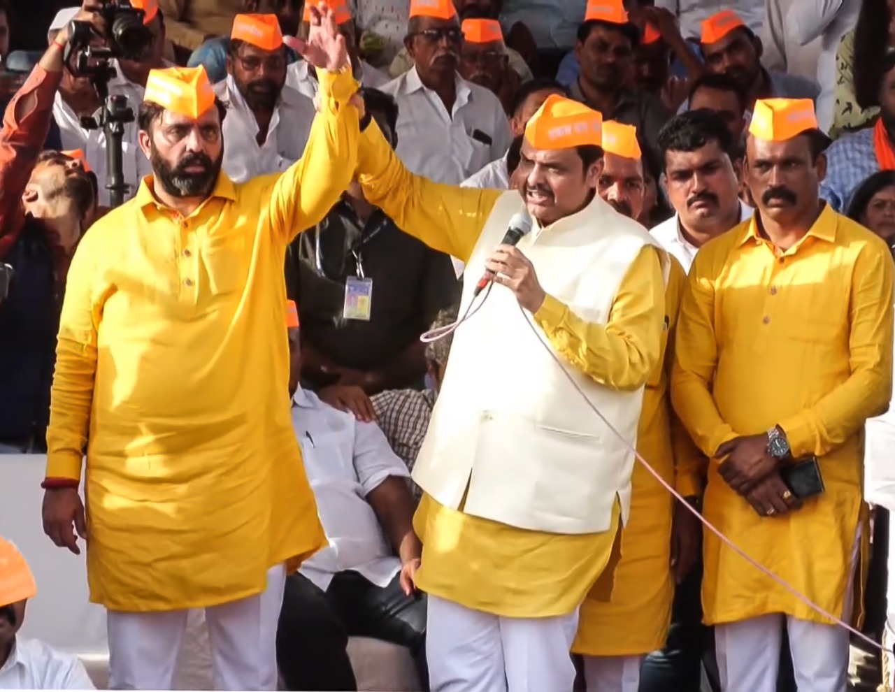 बैलगाडा शर्यती अखंडित सुरू राहण्यासाठी जीवाची बाजी लावू - विरोधी पक्षनेते देवेंद्र फडणवीस