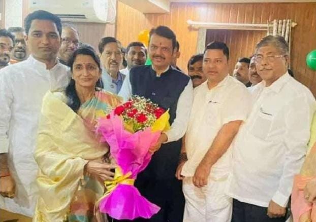पुण्यातील राष्ट्रवादीच्या माजी नगरसेविका रेखा टिंगरे यांचा उपमुख्यमंत्री देवेंद्र फडणवीस यांच्या उपस्थितीत भाजपमध्ये प्रवेश