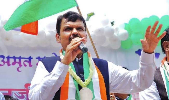 चला सारेजण राष्ट्रगीत गाऊ या, एक अनोखा विक्रम करू या - उपमुख्यमंत्री देवेंद्र फडणवीस