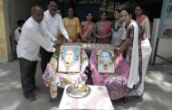 रहाटणीतील न्यू सिटी प्राईड इंग्लिश स्कूलमध्ये लोकमान्य टिळक व लोकशाहिर अण्णाभाऊ साठे यांना अभिवादन