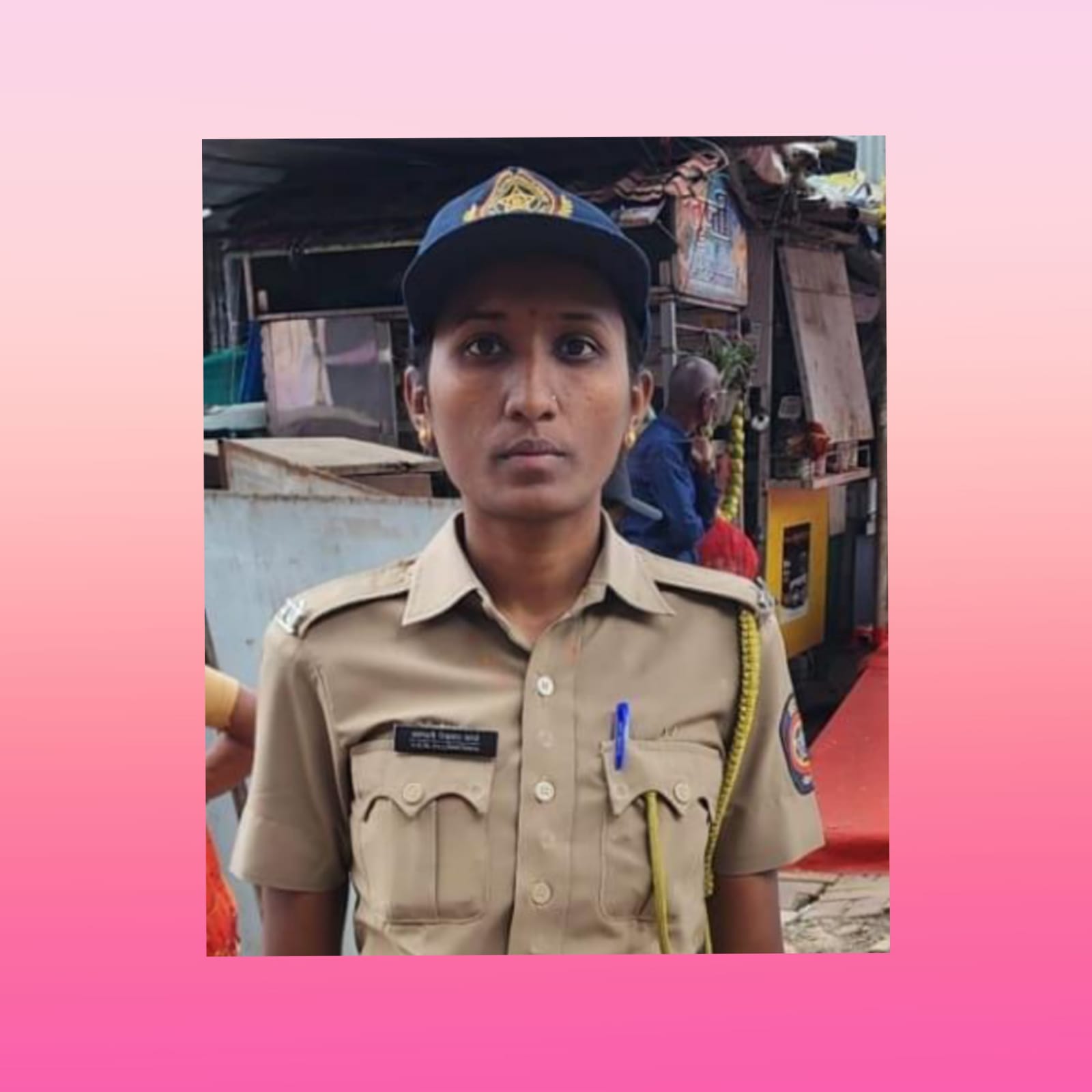 खाकीतील 'दुर्गा' महिला पोलीस अंमलदार सरस्वती काळे यांची धाडसी कामगिरी; आकुर्डीत दरोडा टाकण्यासाठी आलेल्या टोळीला पिस्तुलासह केले जेरबंद