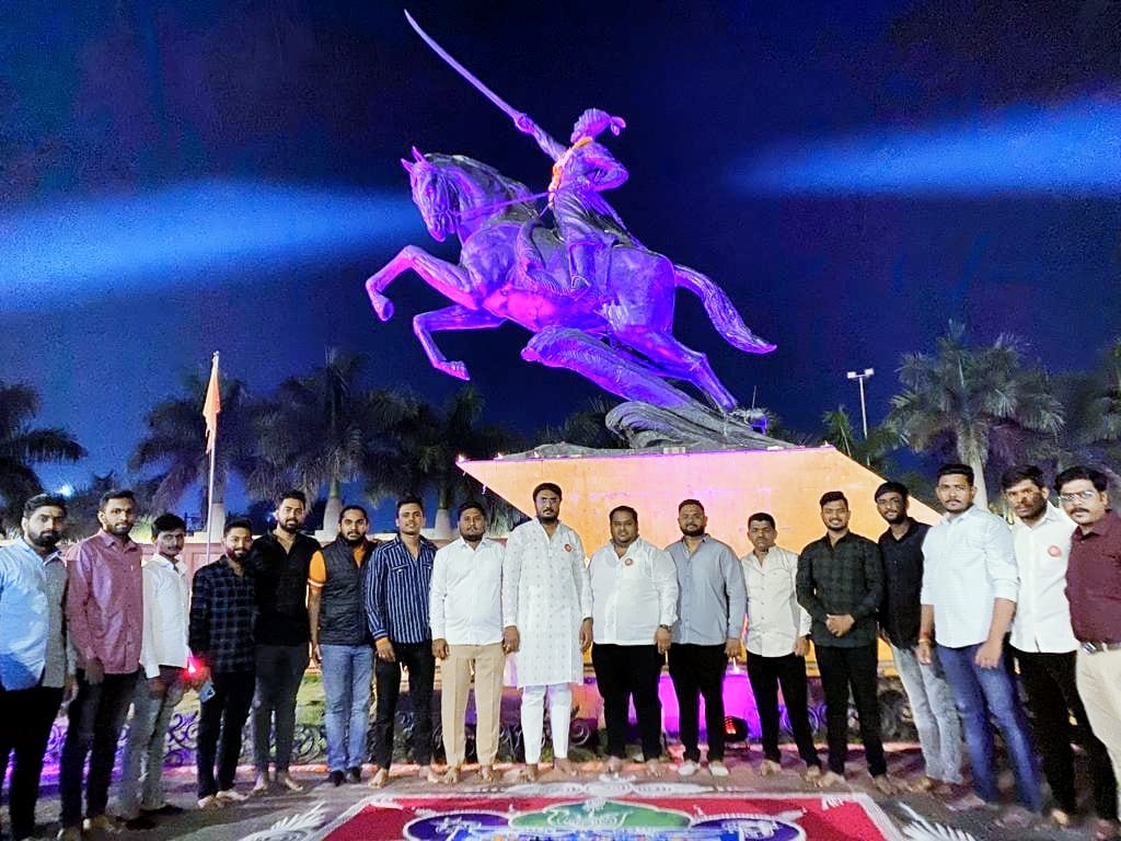महाराष्ट्र नवनिर्माण विद्यार्थी सेनेच्या वतीने थेरगाव येथे भव्य दीपोत्सव संपन्न