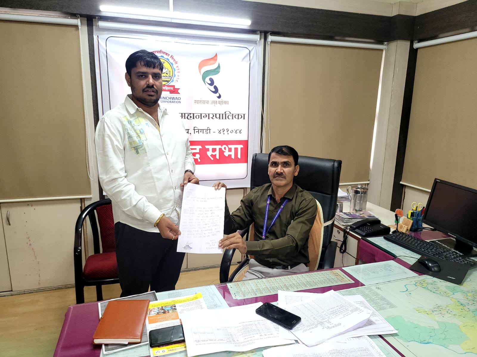 कुदळवाडी भागातील कचरा समस्या सोडवण्यासाठी रात्री व सकाळी कचरा गाडी सुरू करा; स्वीकृत सदस्य दिनेश यादव यांची मागणी