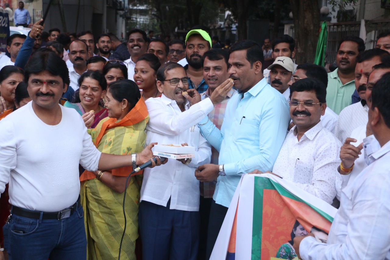 पिंपरी-चिंचवड भाजपाकडून 'शास्तीमाफी'चा जल्लोष; शिंदे-फडणवीस सरकारचे मानले आभार