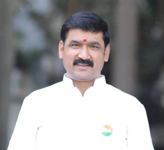 २०१७ पासून शहरात एकाही लाभार्थ्याला पंतप्रधान आवास योजनेतून घर दिले नाही.. ते आता चार लाख घरे कुठून देणार? नाना काटे यांची अर्थसंकल्पावर टीका