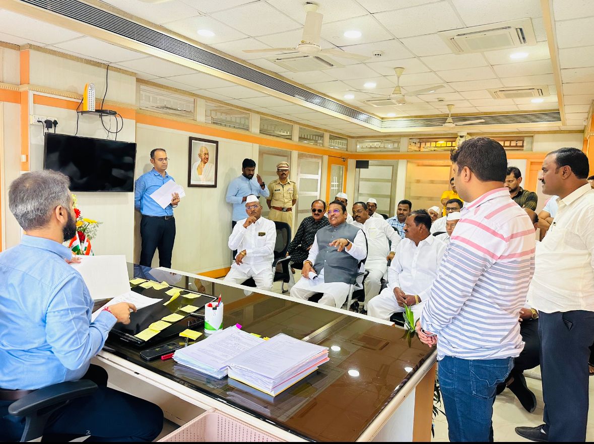 शहराचे विद्रुपीकरण करणारे होर्डिंग काढा - खासदार श्रीरंग बारणे