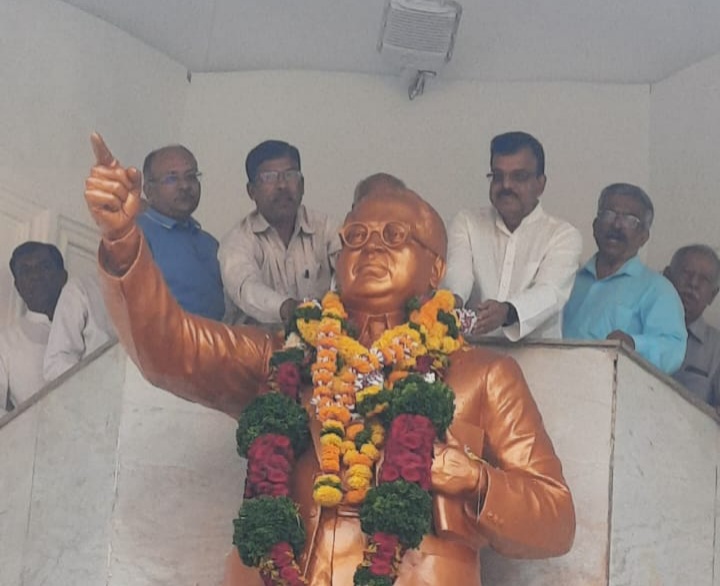 राष्ट्रीय स्वयंसेवक संघातर्फे भारतरत्न डॉ.बाबासाहेब आंबेडकर यांना अभिवादन