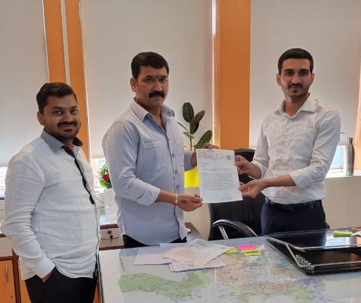 पिंपळे सौदागरमधील गार्डनचे आरक्षण बदलून त्याजागी जलतरण तलाव व बॅडमिंटन हॉल तयार करा - नाना काटे
