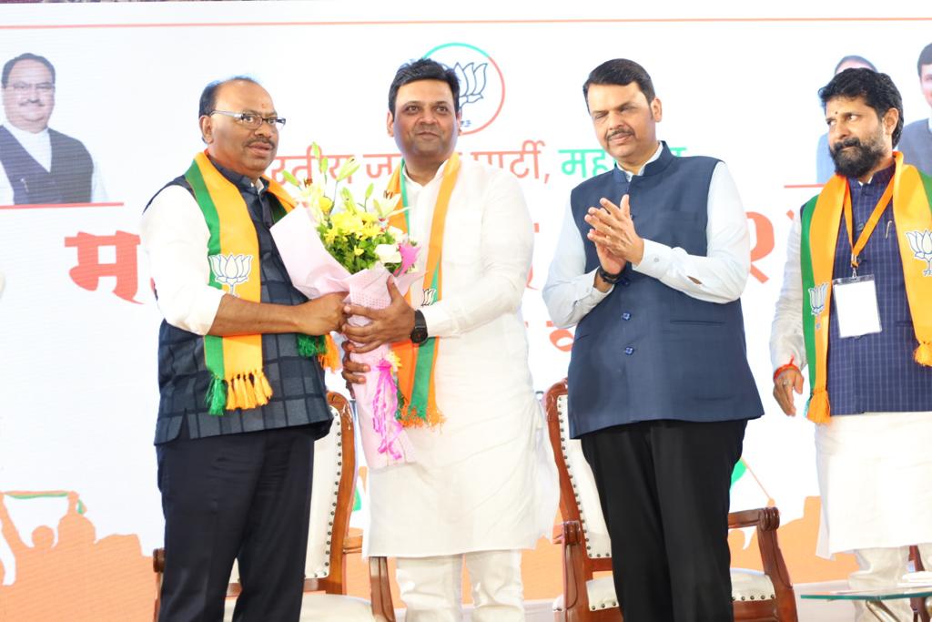 ॲड. क्षितिज गायकवाड यांचा भाजपमध्ये प्रवेश