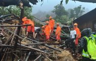 रायगडच्या इर्शाळवाडीत दरड कोसळली, अनेक जण बेपत्ता, NDRF ची बचाव पथकं घटनास्थळी