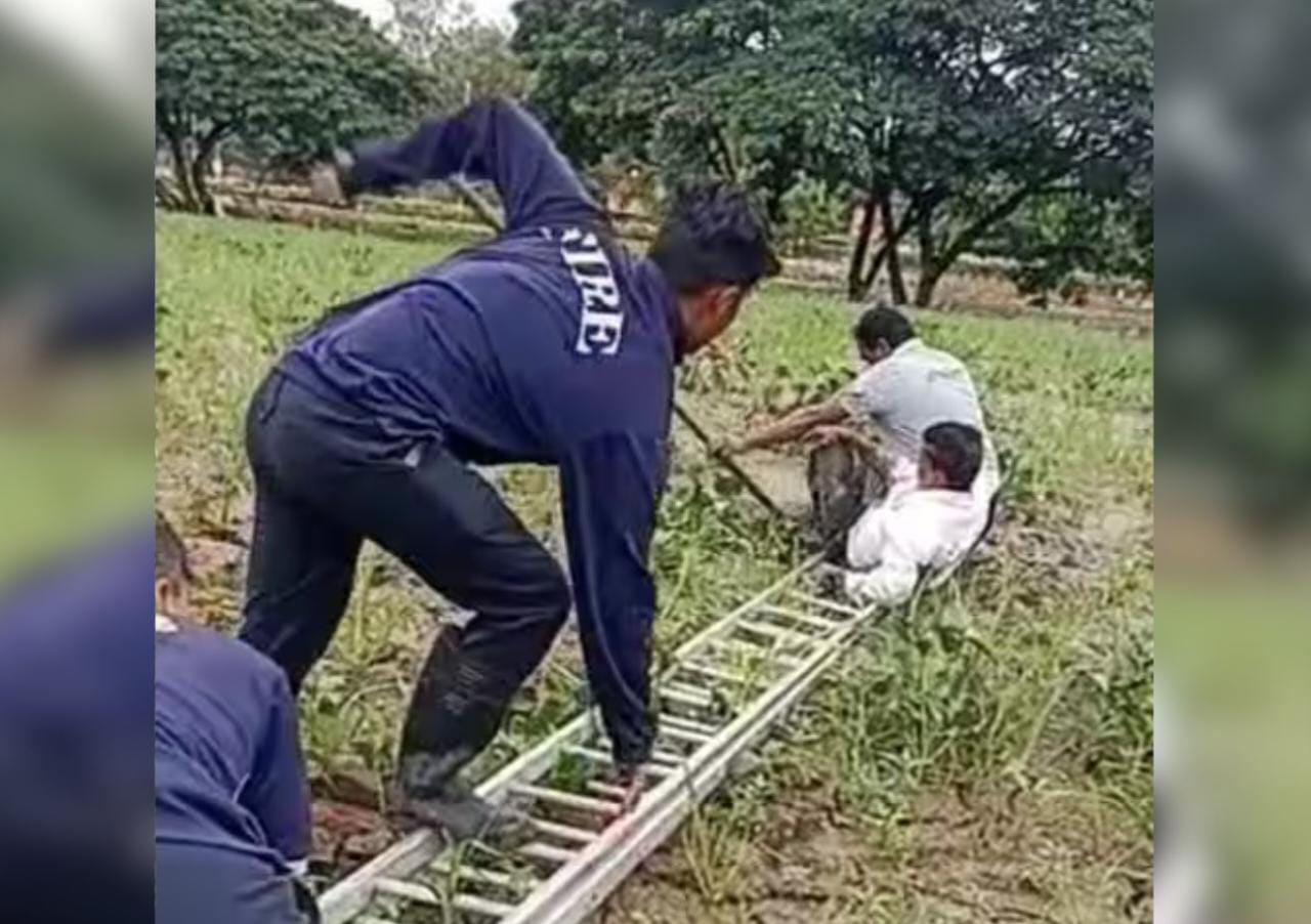 निगडी येथे दलदलीत फसलेल्या व्यक्तीची अग्निशमन दलाकडून सुटका