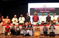 पालकांनी आपल्या पाल्यासोबत रोज संवाद साधावा - आयुक्त शेखर सिंह