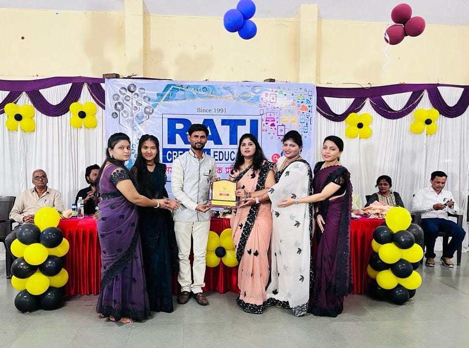 संत तुकारामनगर येथील रती क्रीएशन एज्युकेशनला 'बेस्ट एटीसी सेंटर अवॉर्ड इन महाराष्ट्र २०२३' पुरस्कार