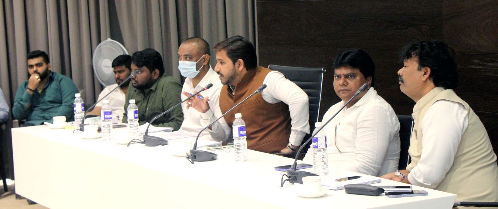 वंचित घटकांना न्याय देण्यासाठी प्रशासकीय यंत्रणांनी संवेदनशील राहून जबाबदारीने भूमिका पार पाडावी - धर्मेंद्र सोनकर