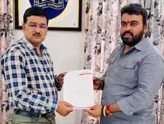 चिखलीतील कामगारांवर झालेल्या भ्याड हल्ल्याचा तीव्र निषेध
