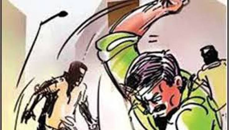 प्रॉपर्टीच्या हिश्याची मागणी करत पत्नी, मेहुण्याकडून तरुणास मारहाण