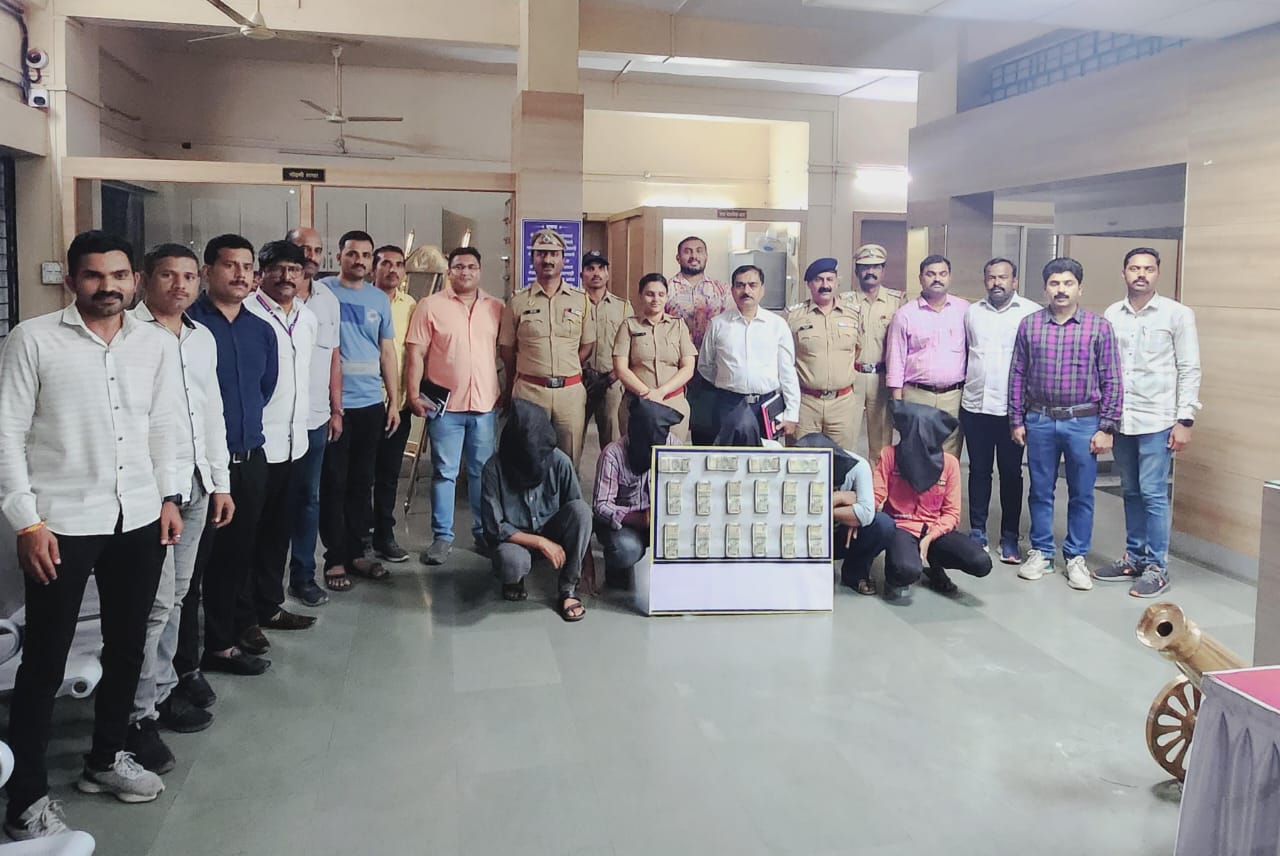जेष्ठ व्यवसायिकाच्या तोंडावर मिर्चीपूड टाकून २७ लाखांची रोकड लुटणाऱ्या चार आरोपींना अटक; पिंपरी चिंचवड पोलिसांच्या गुन्हे शाखेची कामगिरी