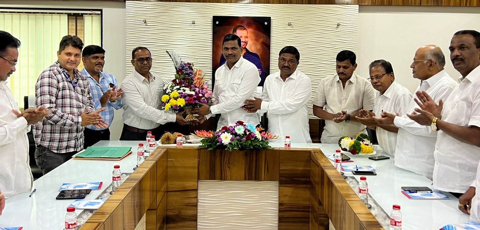 श्री गणेश सहकारी बँकेच्या प्रगतीसाठी कटिबद्ध; बँकेचे नवनिर्वाचित अध्यक्ष शंकर जगताप यांची भावना