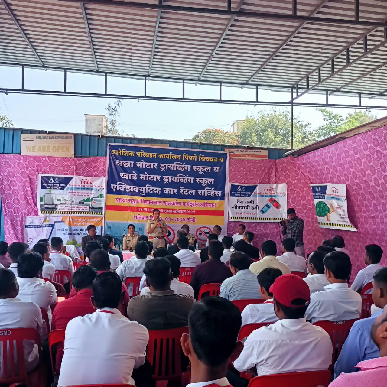 ‘रस्ता सुरक्षा’ अभियानंतर्गत वाहन चालकांना मार्गदर्शन; एक्झिक्युटिव्ह कार रेंटल सर्व्हिसेसह अन्य संस्थांचा पुढाकार