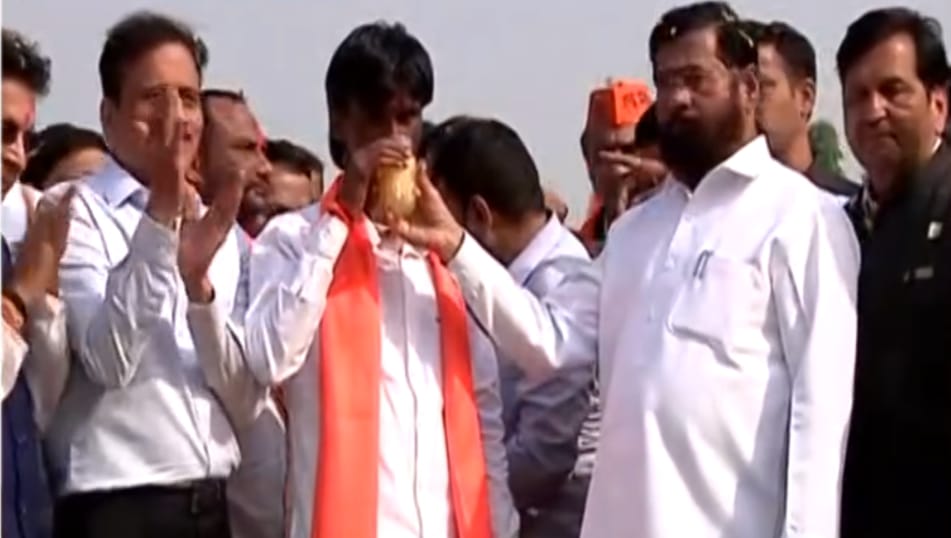मनोज जरांगे यांच्या लढ्याला यश; मुख्यमंत्र्यांकडून मराठा समाजाच्या मागण्या मान्य