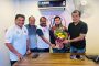 मराठा आरक्षण आंदोलनाला यश; पिंपरीत पेढे वाटून गुलाल उधळून आनंदोत्सव साजरा