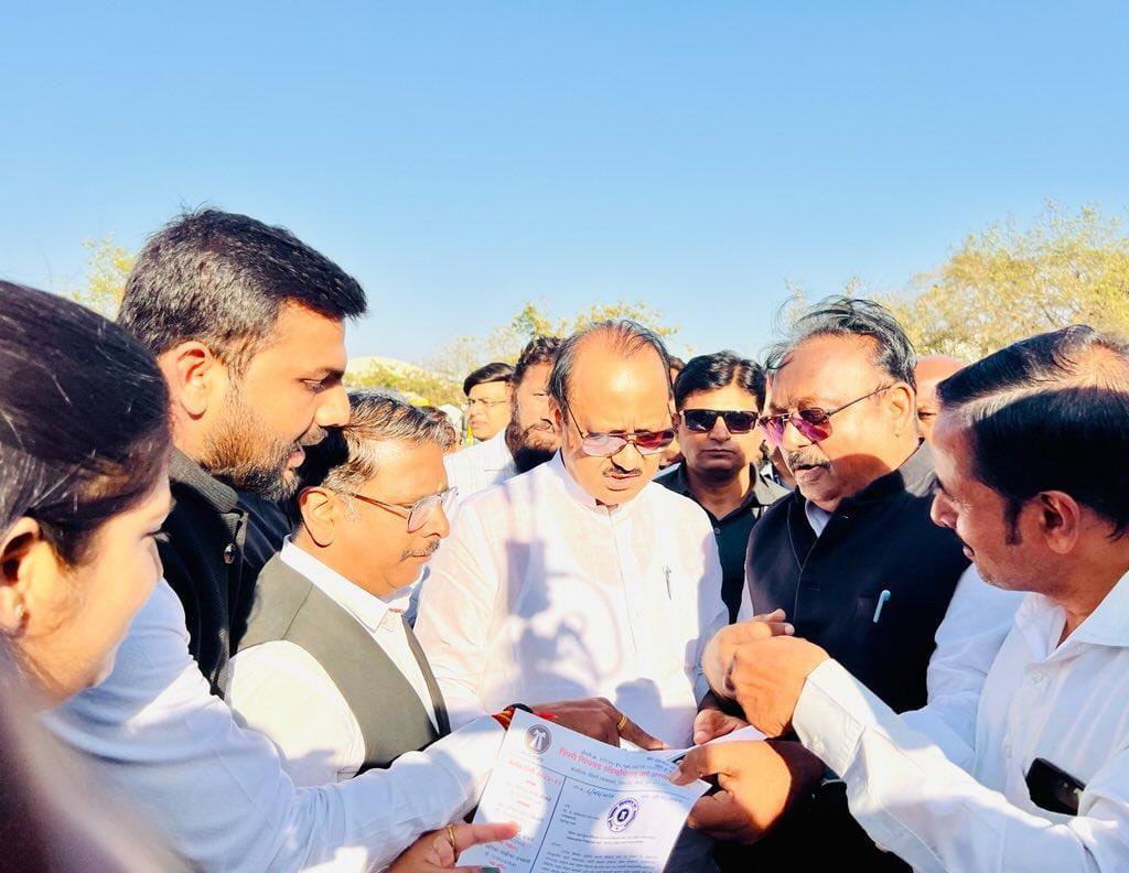 पिंपरी चिंचवड ॲडव्होकेट्स बार असोसिएशनच्या पदाधिकाऱ्यांनी घेतली उपमुख्यमंत्री अजितदादा पवार यांची भेट