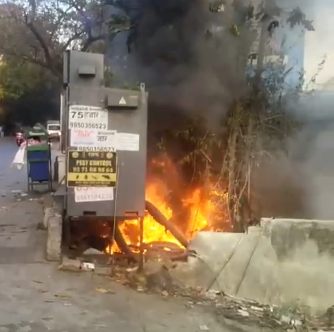 पिंपळे सौदागरमध्ये MSEB च्या फिडर बॉक्सला आग, सतर्कतेमुळे मोठी दुर्घटना टळली