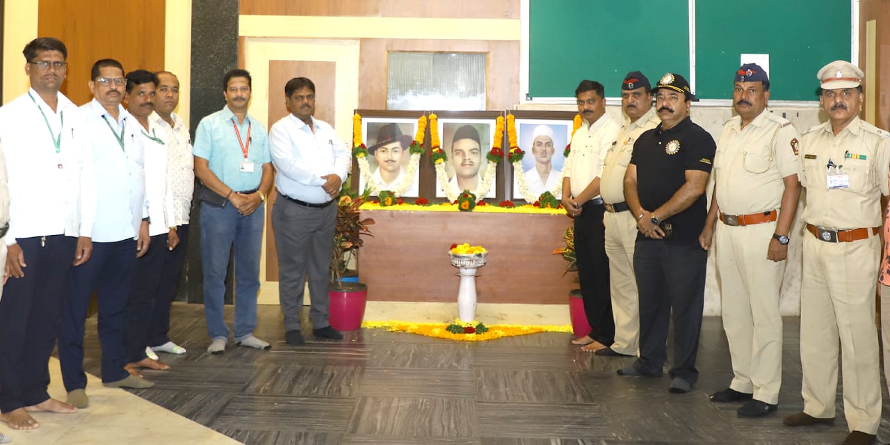 महापालिकेच्या वतीने शहीद भगतसिंग, राजगुरू आणि सुखदेव यांना अभिवादन