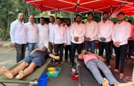 संभाजीनगर येथील संघर्ष मित्र मंडळाच्या उपक्रमाला प्रचंड प्रतिसाद, १११ रक्तदात्यांनी केले रक्तदान