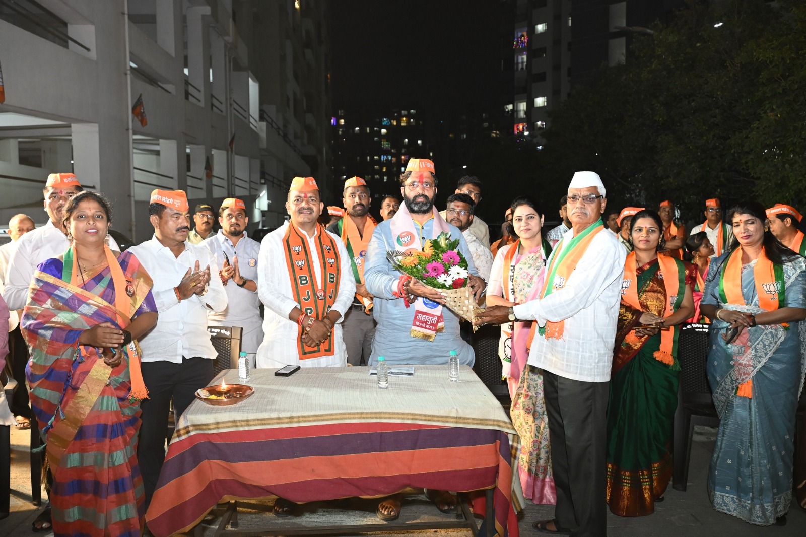 ‘चिखली-मोशी-चऱ्होली रेसिडेन्सिअल कॉरिडॉर’मध्ये आमदार महेश लांडगे यांचा झंझावाती प्रचार