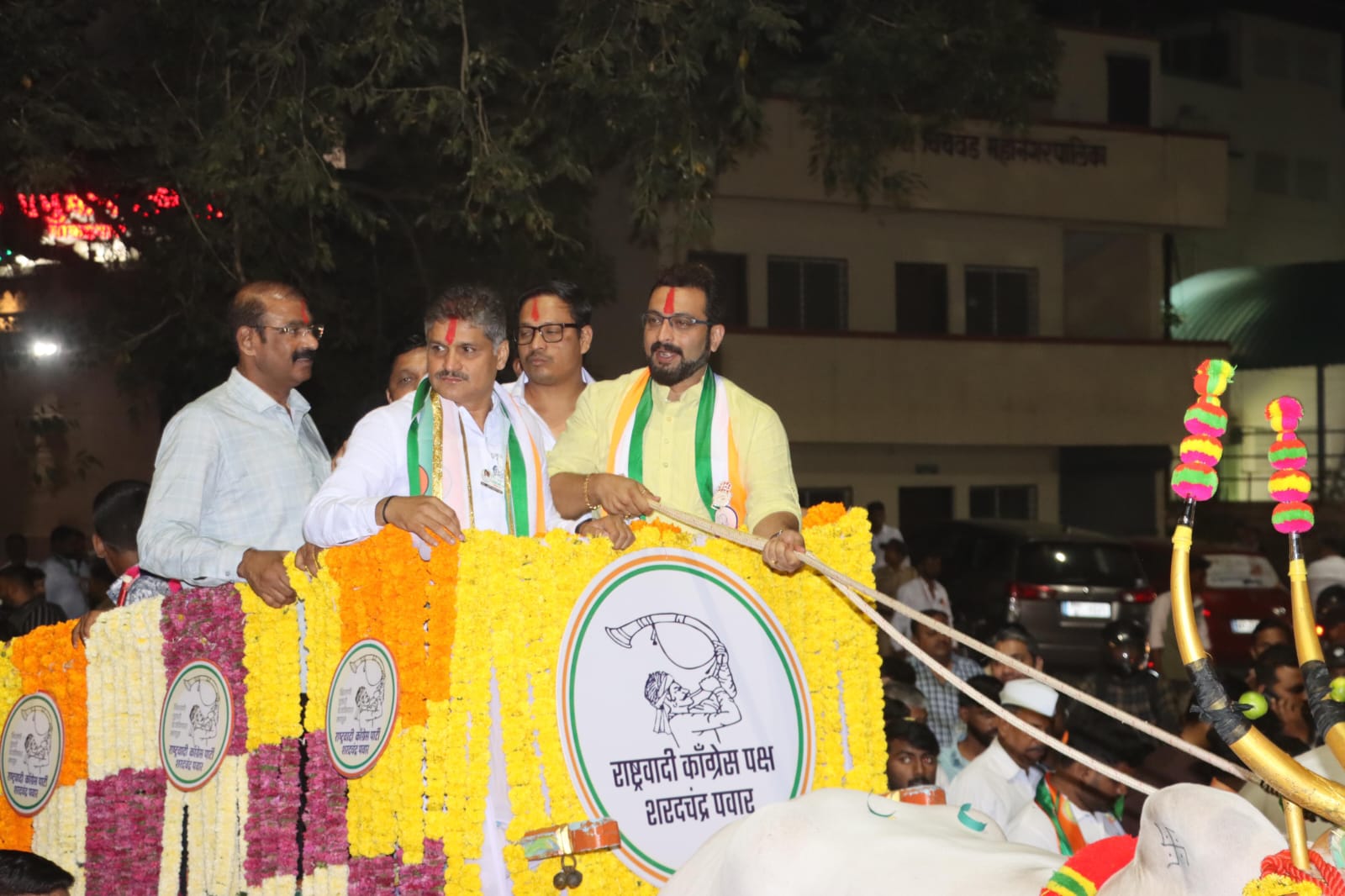 महाराष्ट्राचा स्वाभिमान व रक्षणासाठी महाविकास आघाडीला विजयी करा - खासदार डॉ. अमोल कोल्हे