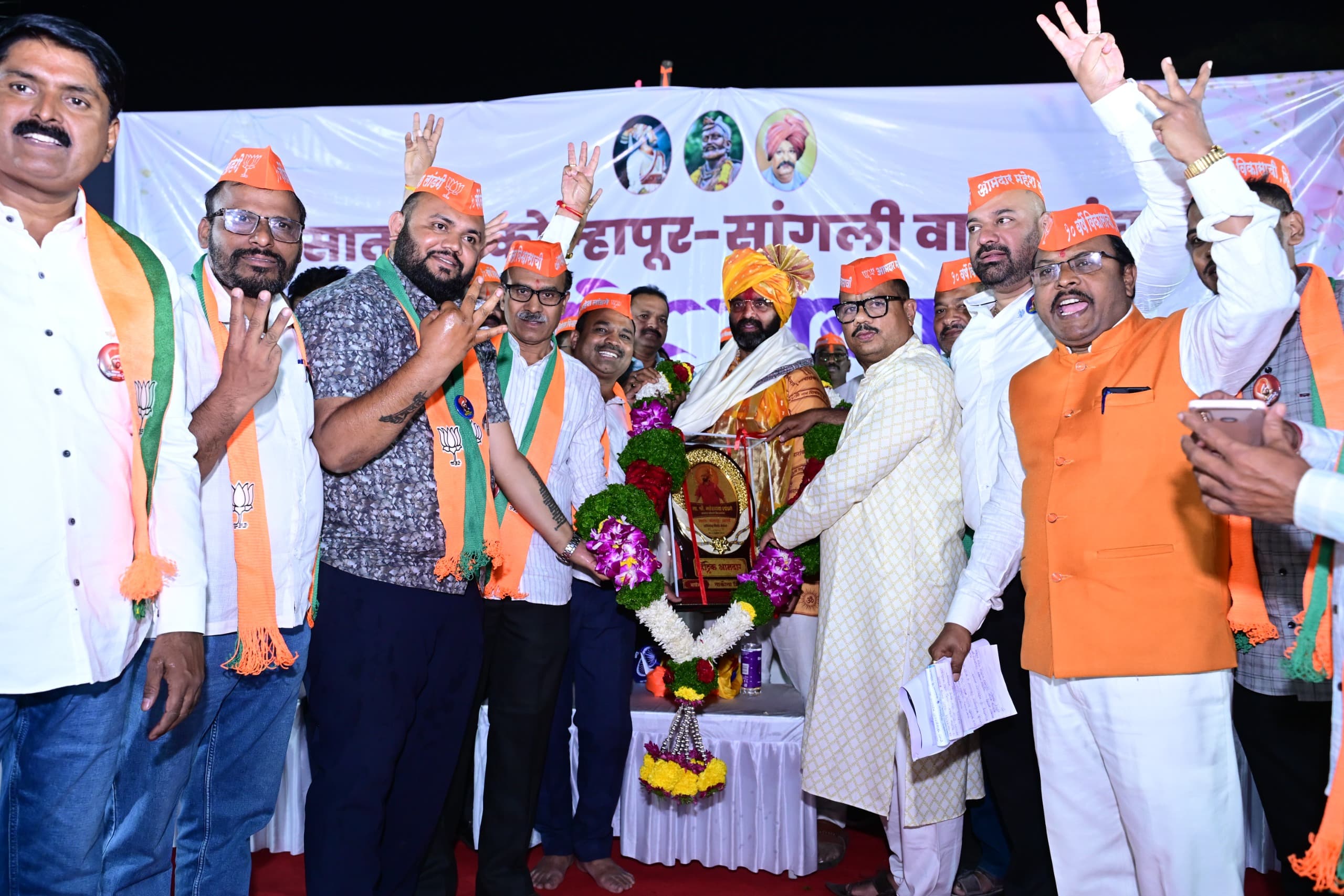 ‘एक हात मदतीचा’ विसरलो नाही; म्हणून महेशदादांसोबत..!