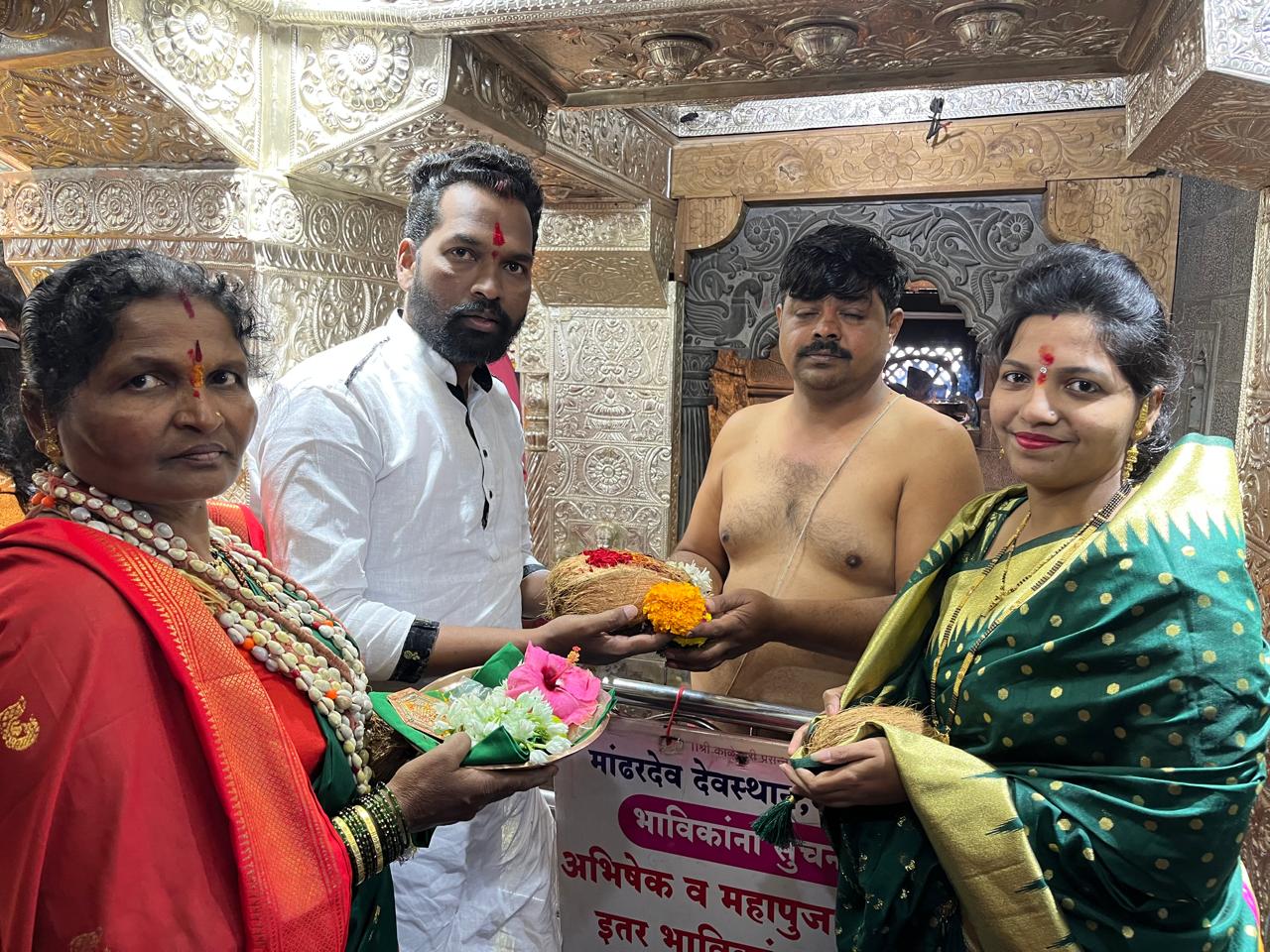 आमदार महेश लांडगे यांच्या मंत्रिपदासाठी काळुबाईला साकडे