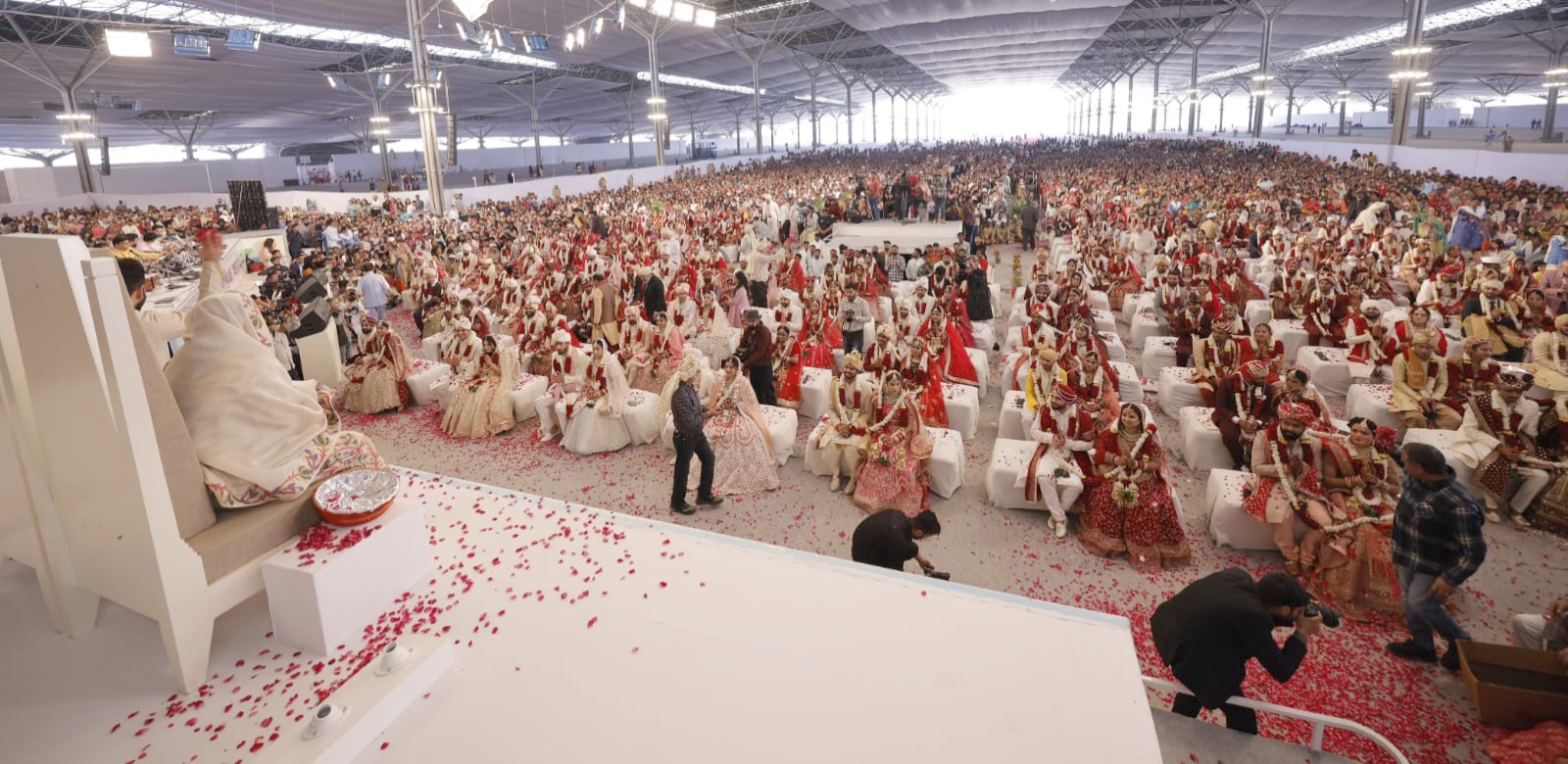 निरंकारी सामूहिक विवाह सोहळ्यात ९६ जोडपी विवाहबद्ध