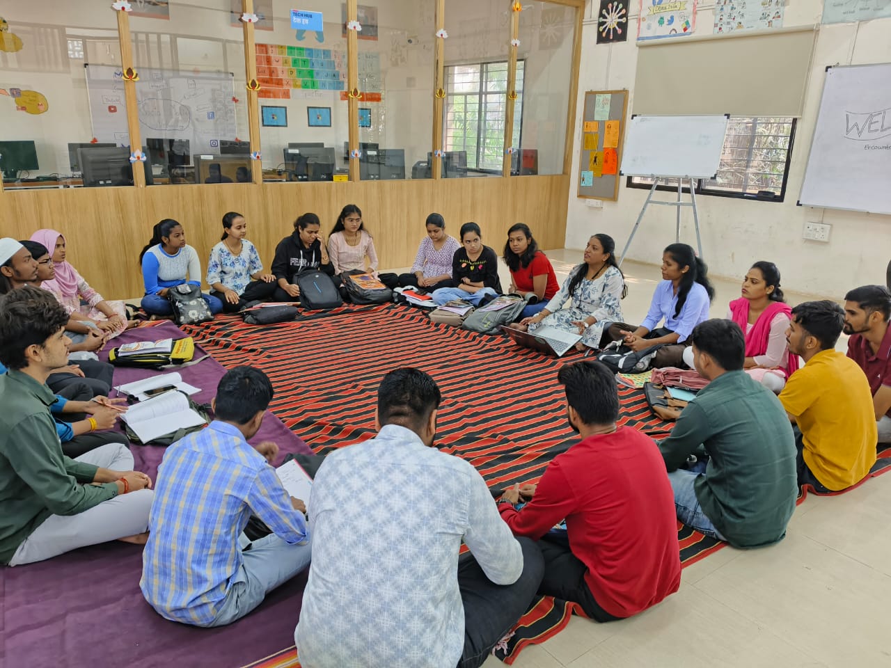 'लाइटहाऊस कौशल्यम' उपक्रमाच्या माध्यमातून वर्षभरात १ हजार २०४ तरुणांना मिळाला रोजगार