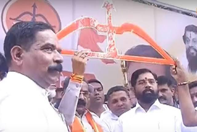 कोकणात ठाकरेंना मोठा धक्का.. राजन साळवींचा शिंदेंच्या शिवसेनेत प्रवेश