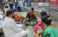 कष्टकऱ्यांचे नेते बाबा कांबळे यांनी मुंबईत घेतली दलित पिडित कुटूंबाची भेट