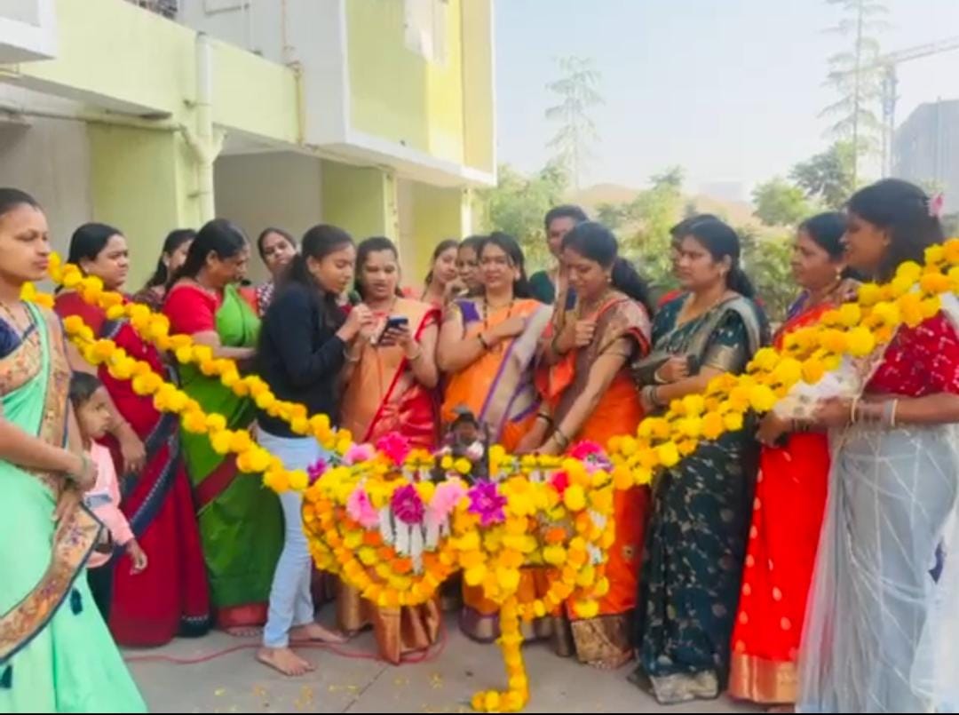 भोसरीतील सेक्टर १२ येथील रत्नदुर्ग सोसायटीत शिवजयंती उत्साहात साजरी