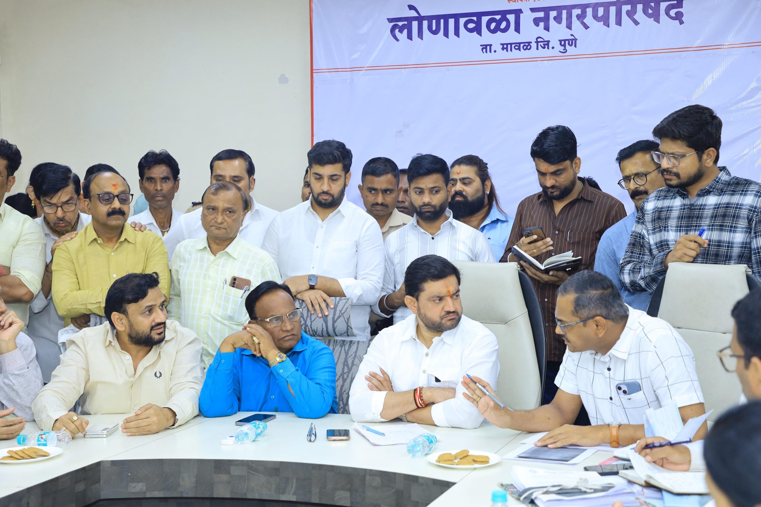 मुदतीत काम सुरू झाले नाही तर लोणावळा नगरपरिषदेला टाळे ठोकणार - आमदार सुनील शेळके