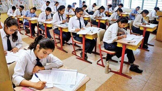 12th Board Exam : बारावी बोर्ड परीक्षा आजपासून; राज्यातील १५ लाख विद्यार्थी देणार परीक्षा