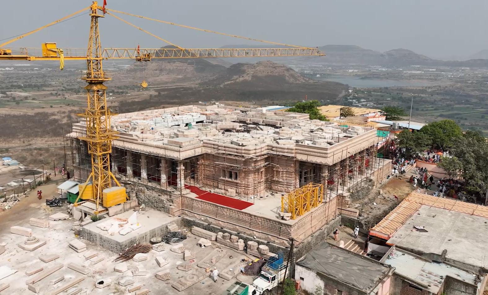 श्री क्षेत्र भंडारा डोंगर येथील तुकोबारायांचे पहिले मंदिर पूर्णत्वाच्या मार्गावर