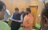 पिंपरी चिंचवडमधील महावितरणच्या समस्यांबाबत मुख्यमंत्री देवेंद्र फडणवीस यांना आमदार महेश लांडगे यांचे ‘‘साकडे’’