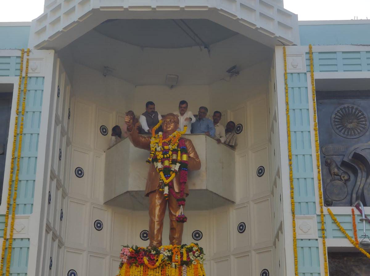 पिंपरीत राष्ट्रीय स्वयंसेवक संघातर्फे भारतरत्न डॉ.बाबासाहेब आंबेडकर यांना अभिवादन