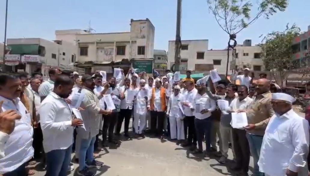 कुदळवाडी ग्रामस्थ आक्रमक, टीपी प्लॅनची कॉपी जाळली